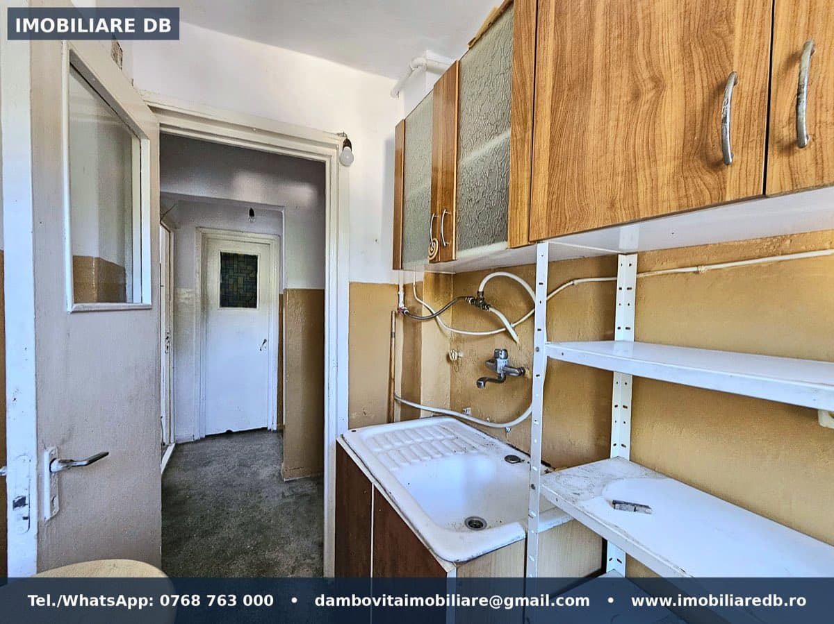 🏡 Apartament 3 camere, semidecomandat, etaj 3/4, în Micro 9, Târgoviște – 37.900 €! – miniatură 8