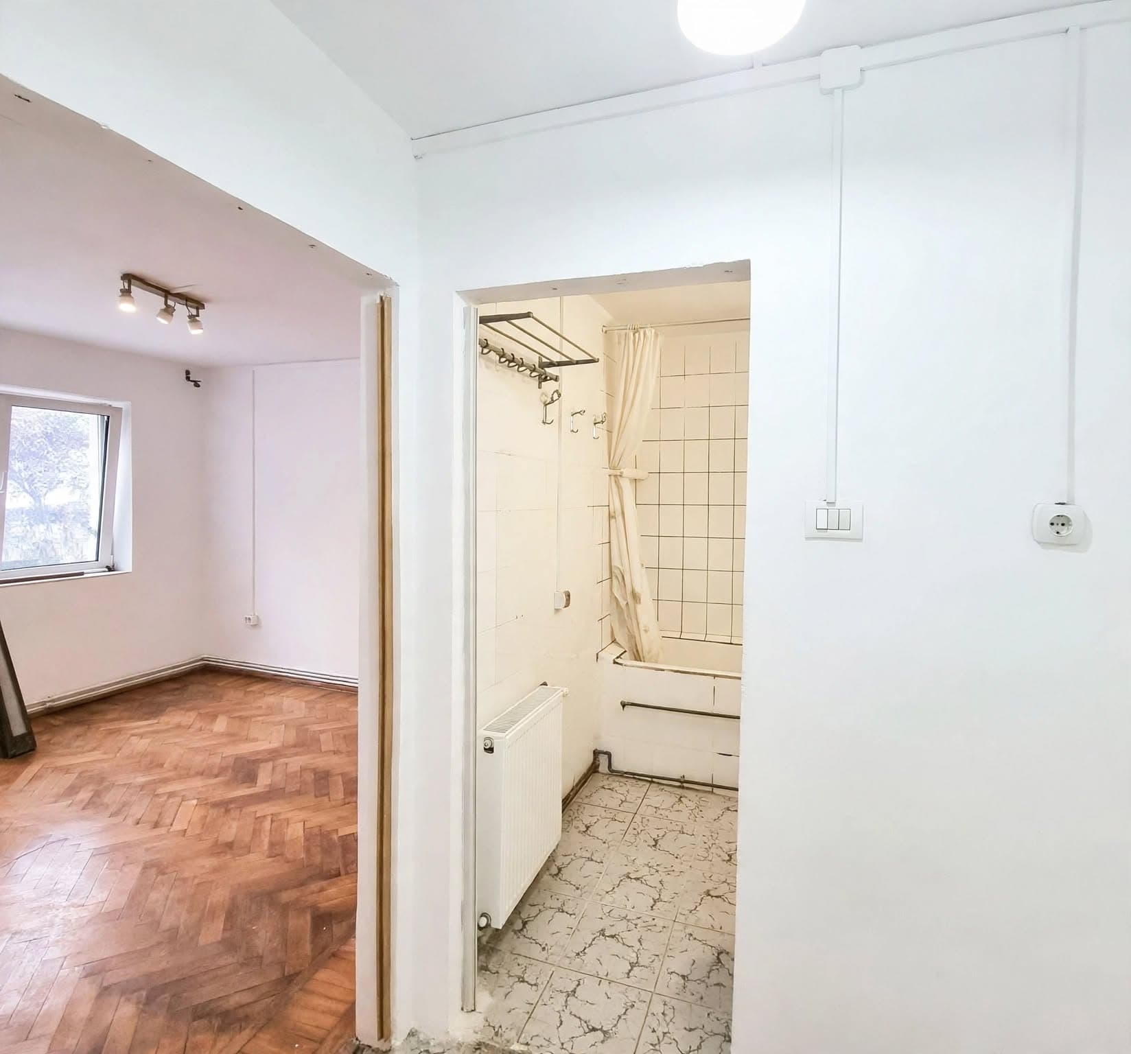 Apartament 2 camere de vânzare – Moreni, str. Alexandru Ioan Cuza – miniatură 6