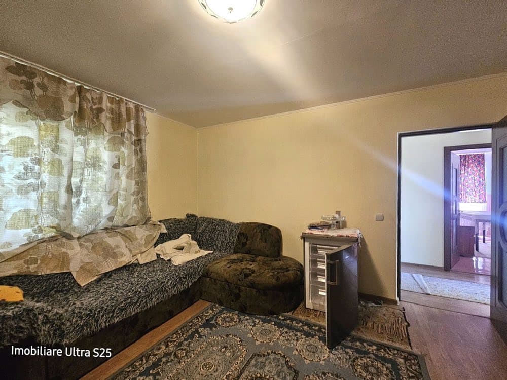 Superbă casă de vânzare în localitatea ROMANU+2078 mp teren+vie+livada, lângă Brăila! – miniatură 7