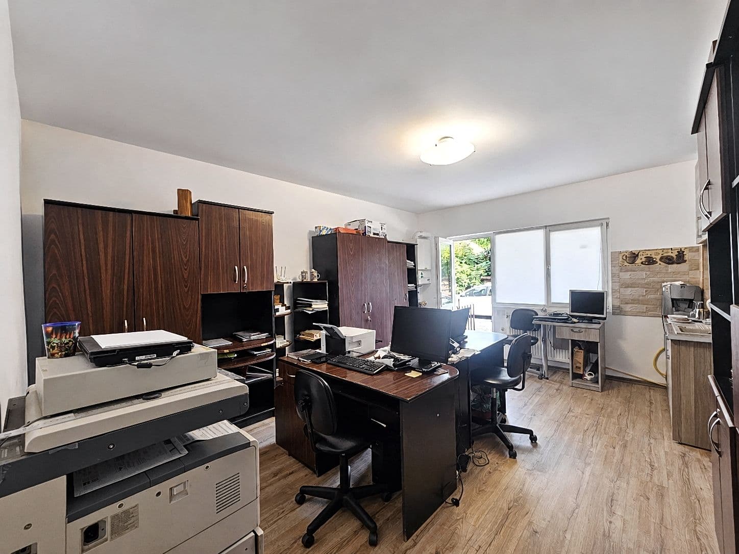 🏢 SPAȚIU PENTRU BIROURI DE ÎNCHIRIAT – PARTER – miniatură 2