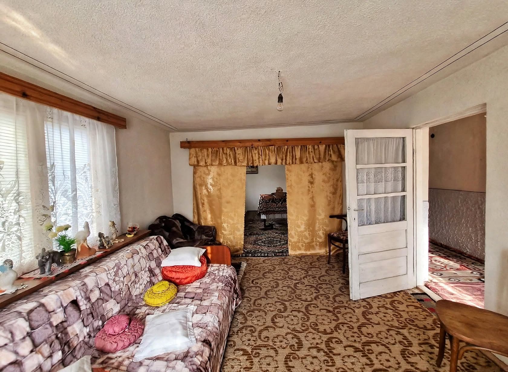 Casă de vânzare Moroeni (Pucheni), Dâmbovița – 690 mp – imagine 4